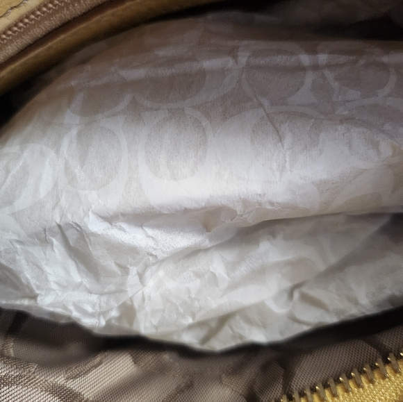 Coach Millbrook Demi Yellow Leather Shoulder Bag NWOT - Picture 7 of 16